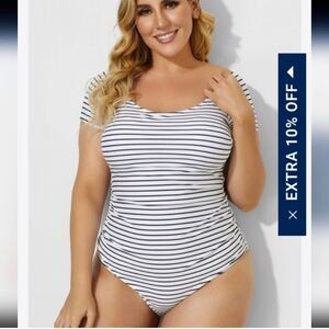 2x Meet curve one piece swimsuit